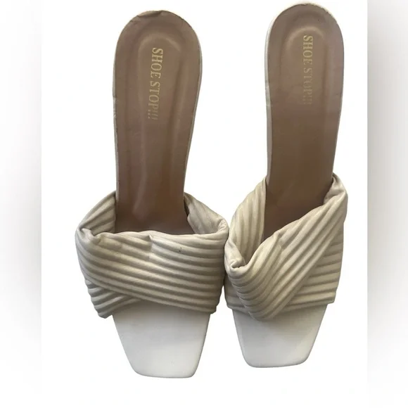 Shoe Stop Cream Heels - Picture 1 of 2